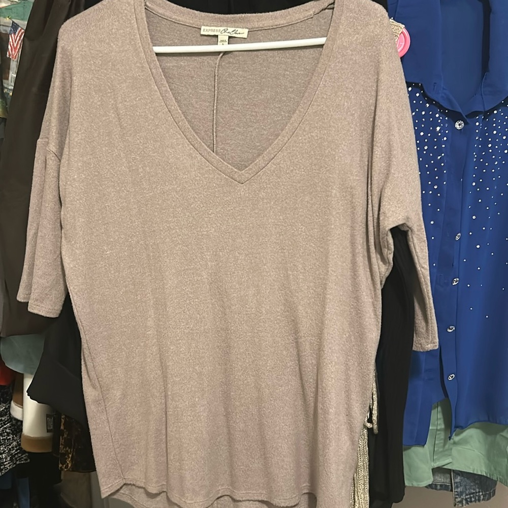 Express one eleven brownish it’s a small cute little little lightweight shirt